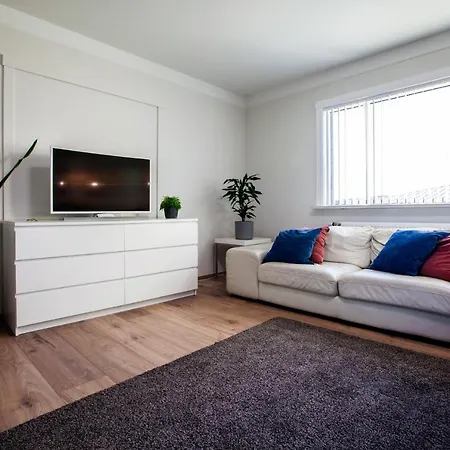 Apartments Reykjavik דירה *